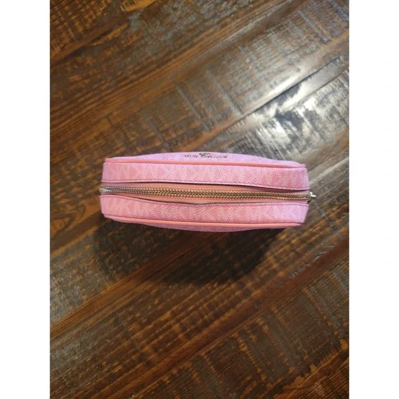 Michael Kors Pink Leather Small Cometic Bag Makeup Bag - Picture 6 of 10